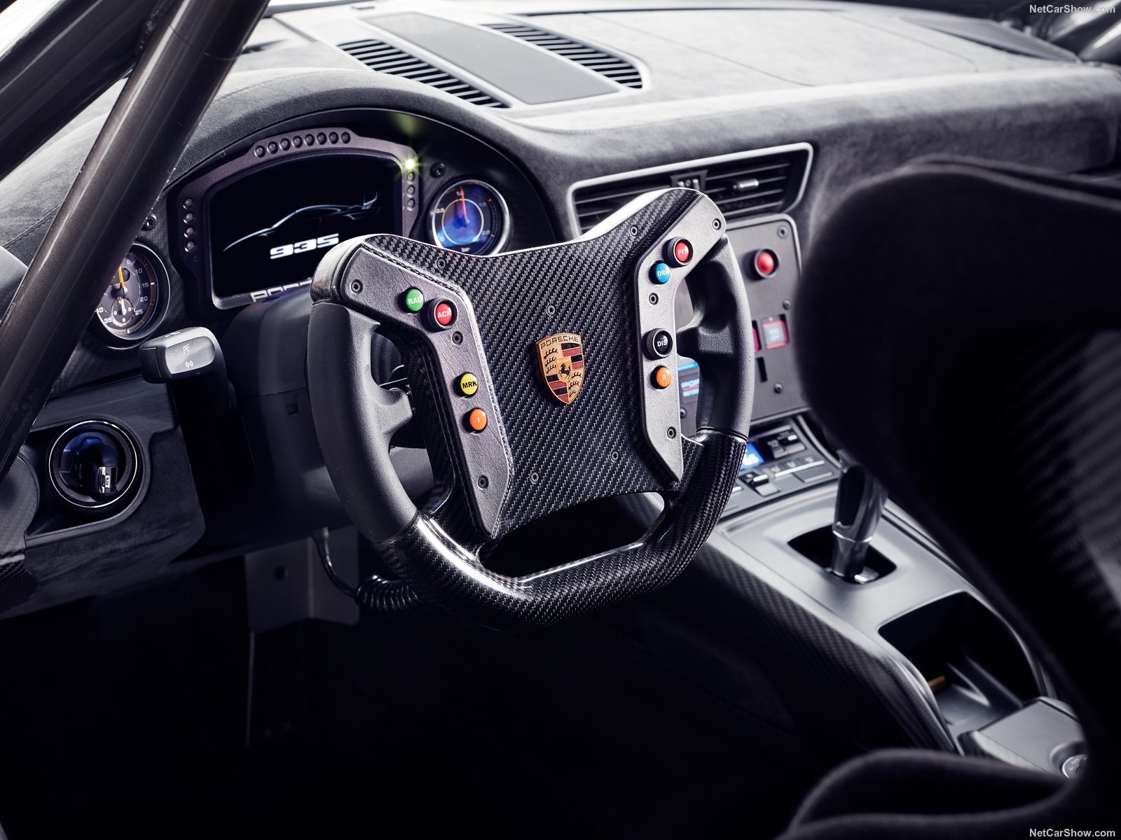 PH: netcarshow.com