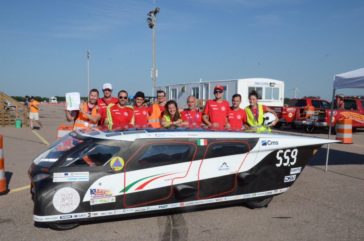 Onda Solare, associazione, Università di Bologna, auto, auto elettrica, competizione, World Solar Challenge, European Solar Challenge, energia rinnovabile, auto solare, Emilia-Romagna, American Solar Challenge, Energy Close-up Engineering