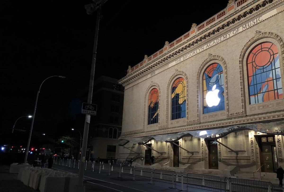 Apple è sempre più un brand di lusso, contano le esigenze e non i prezzi - 