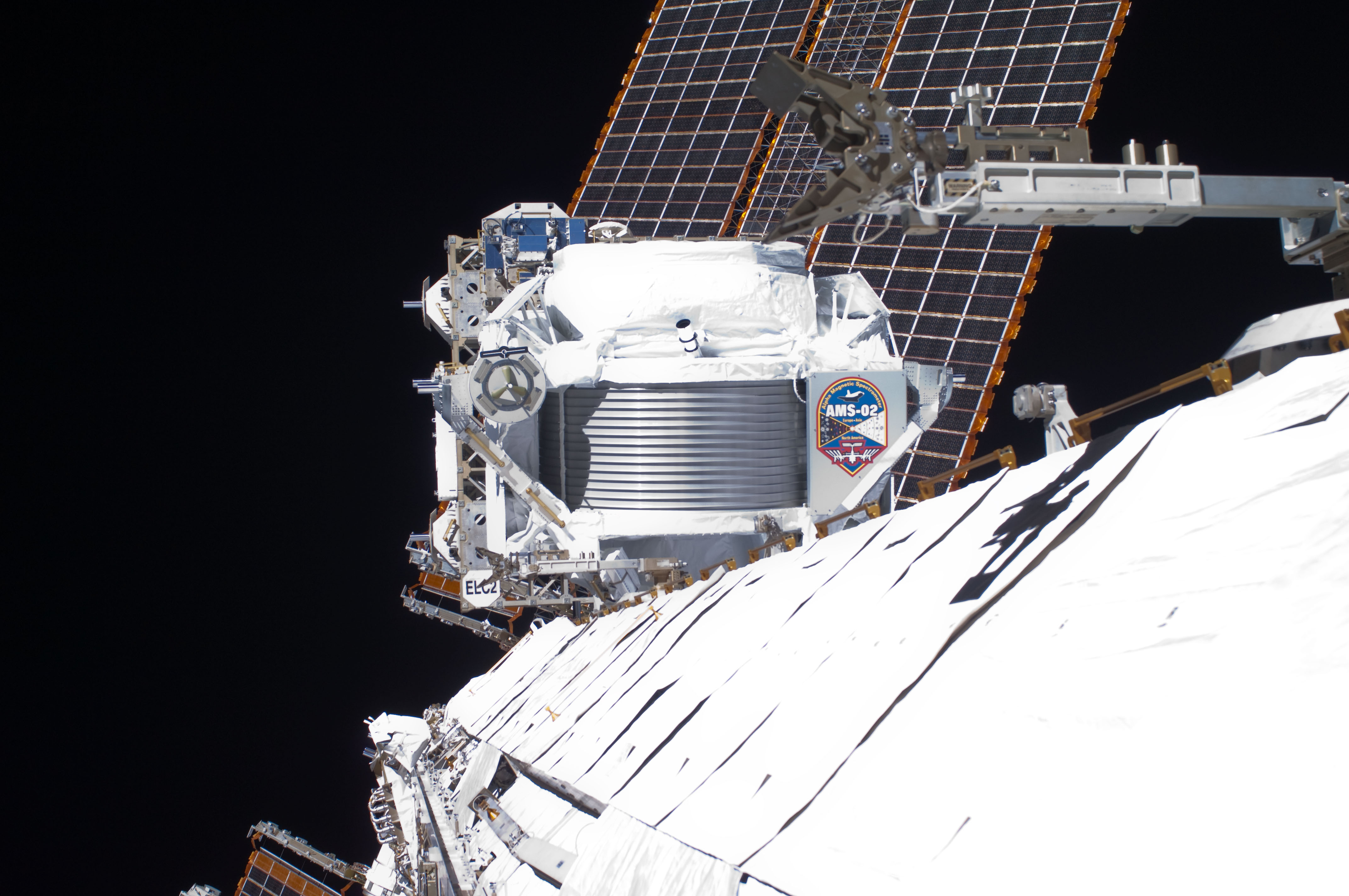 Alpha Magnetic Spectrometer (AMS) montato sulla Stazione Spaziale Internazionale. Credits: www.ing.dk