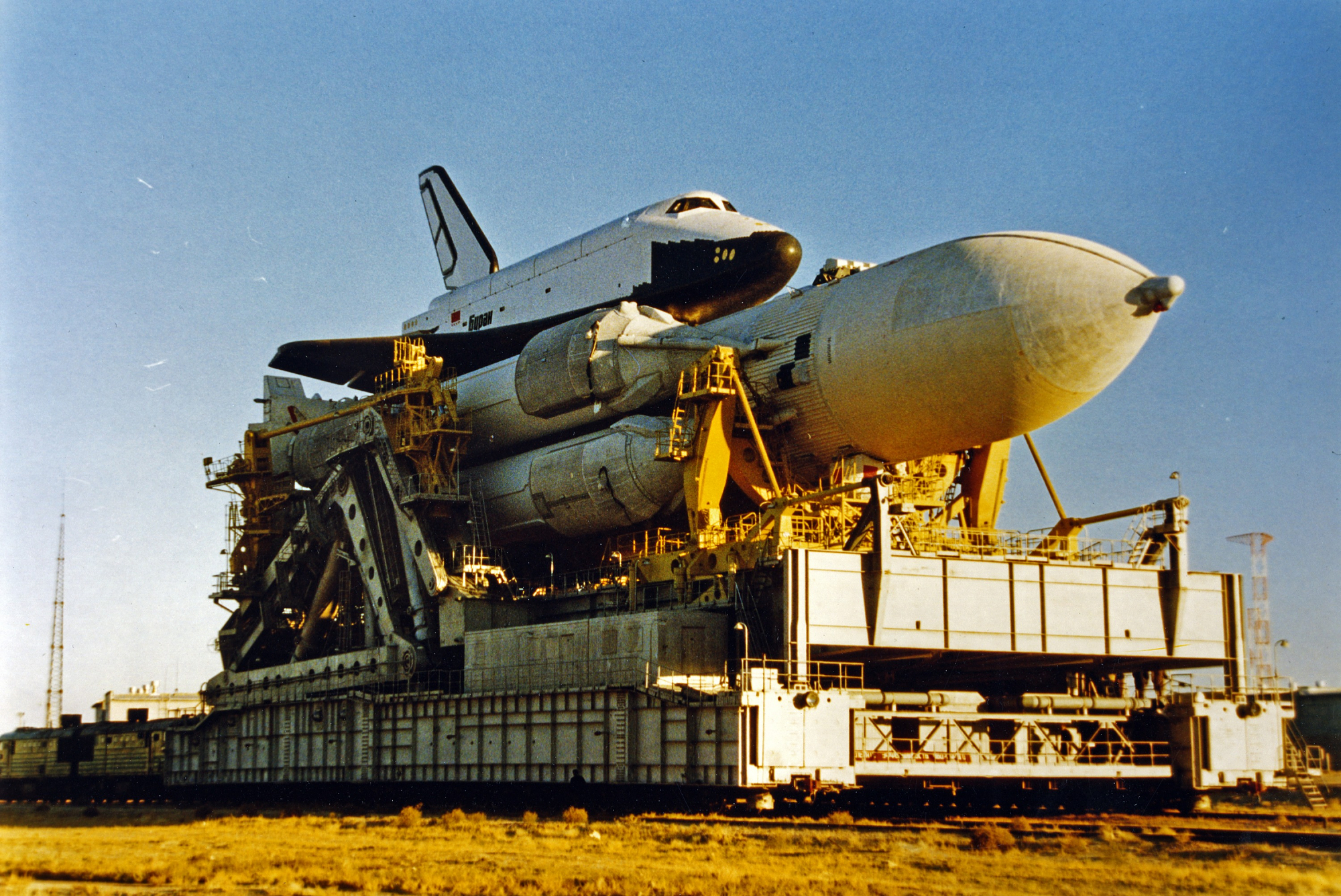 Buran ed Energia verso rampa di lancio. Credit: airandspace.si.edu