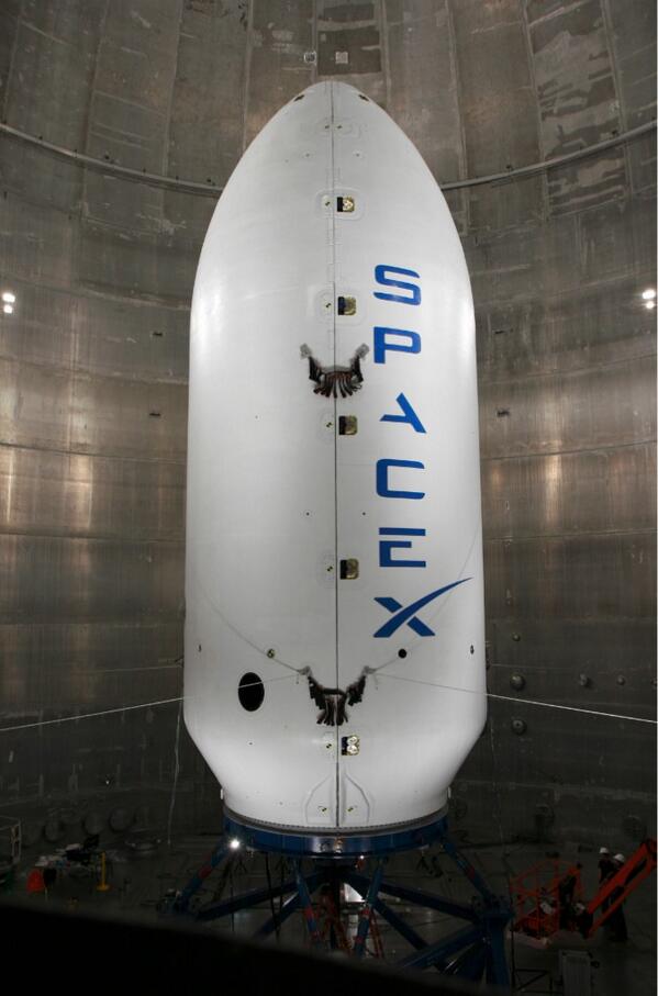 Il fairing del Falcon 9, PH: innerspace.net