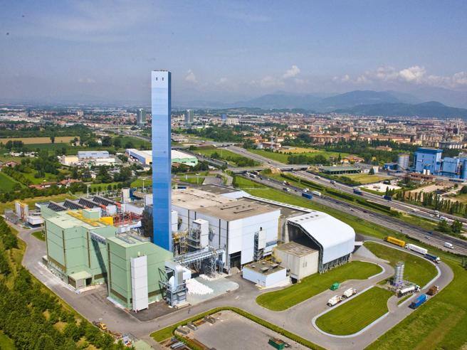termovalorizzatore, inceneritore, termovalorizzazione, rifiuti, Italia, Europa, RSU, città, energia, elettricità, spazzatura, teleriscaldamento, energia termica, tecnologia, fumi, emissioni, vapore acqueo, paura, inquinamento, Energy Close-up Engineering