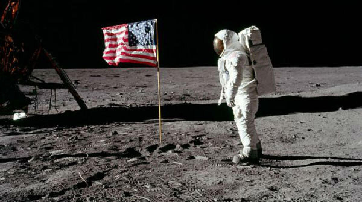 Nuova corsa allo spazio: Luna o Marte? - Credits: Wired.it