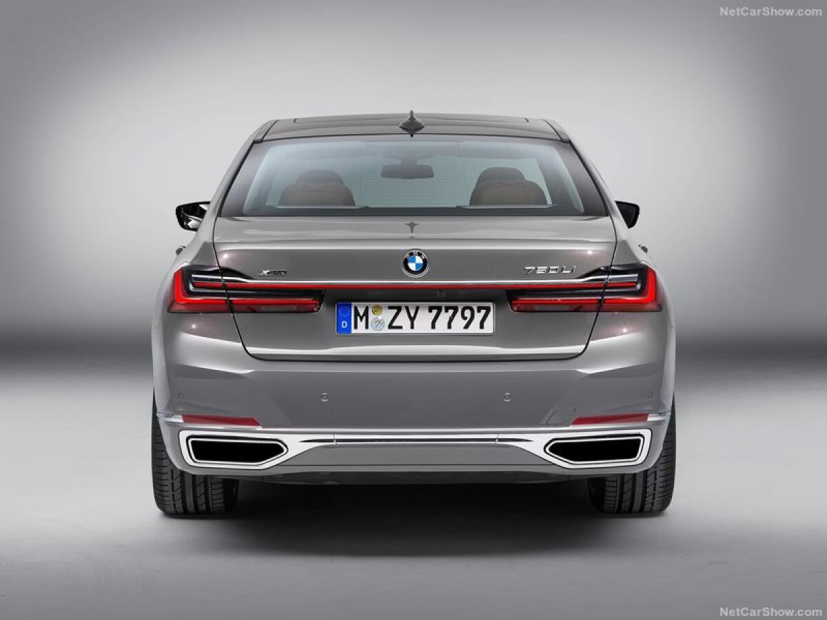 Nuova BMW Serie 7: quando il lusso non è mai abbastanza (Parte 2) - PH: netcarshow.com