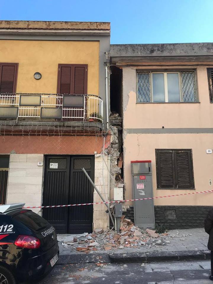 Analisi del danno post-sisma in Sicilia (Galleria fotografica con descrizione)