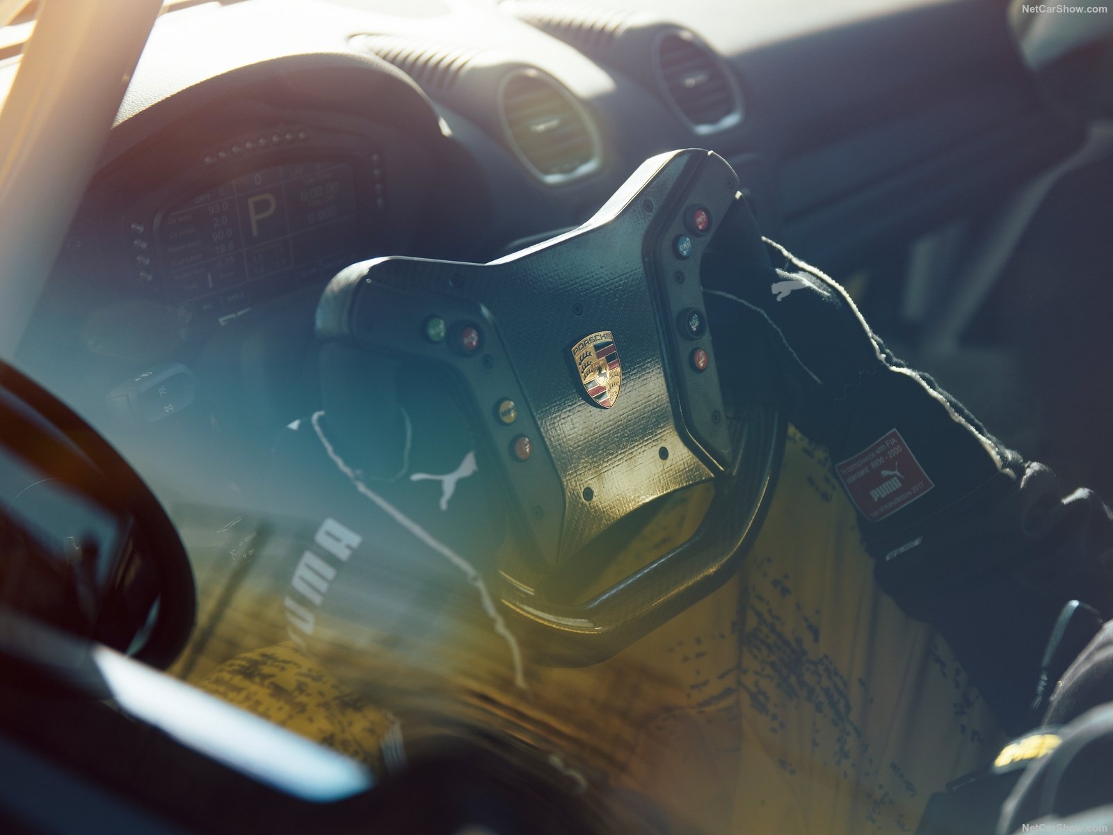 PH: netcarshow.com