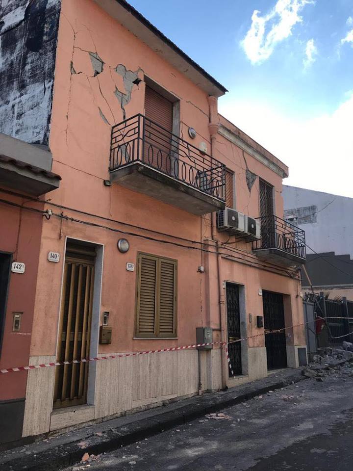 Analisi del danno post-sisma in Sicilia (Galleria fotografica con descrizione)