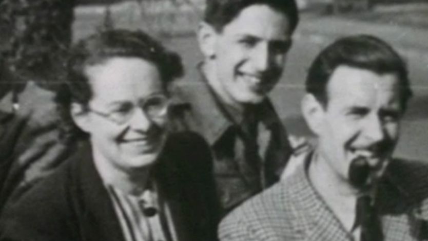 Joan Clarke in una foto con Alan Turing. Credits: pinterest.com