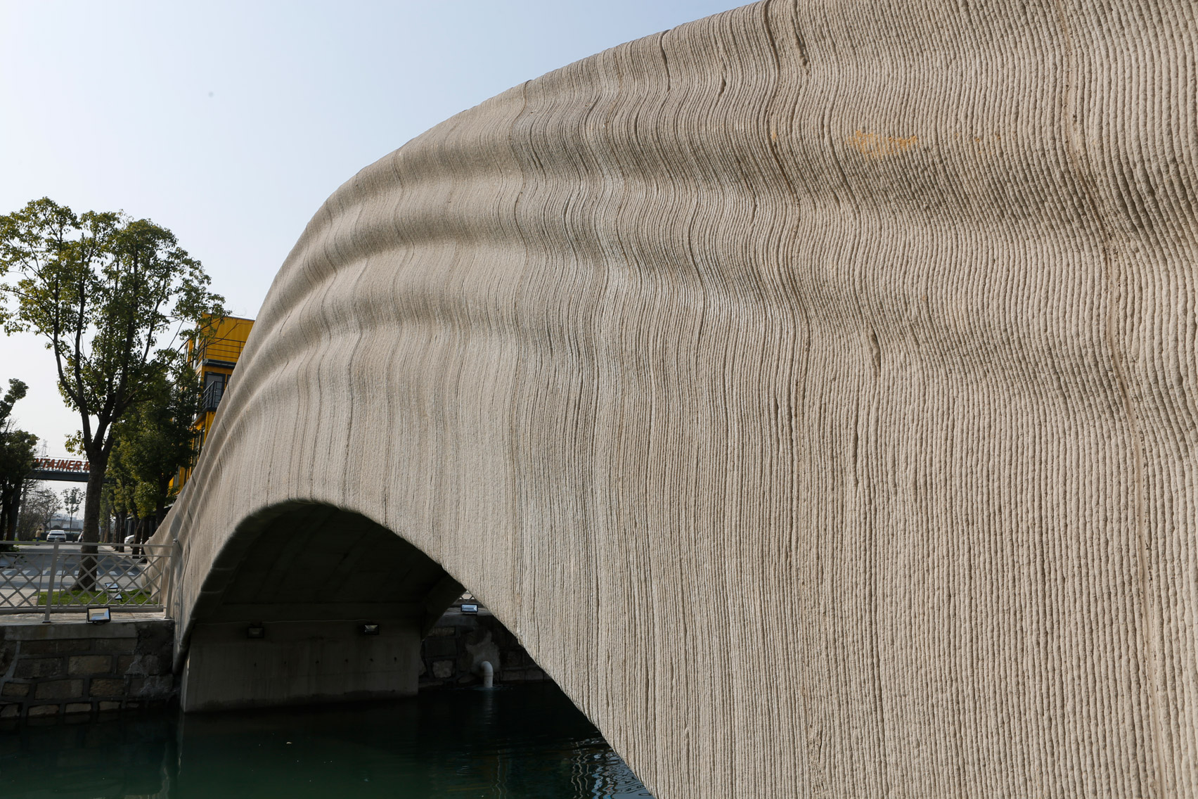 dezeen.com