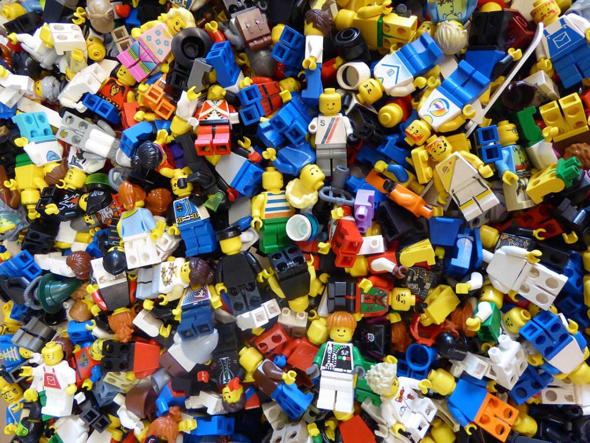 Come un bambino e le sue Adidas hanno salvato Lego - 