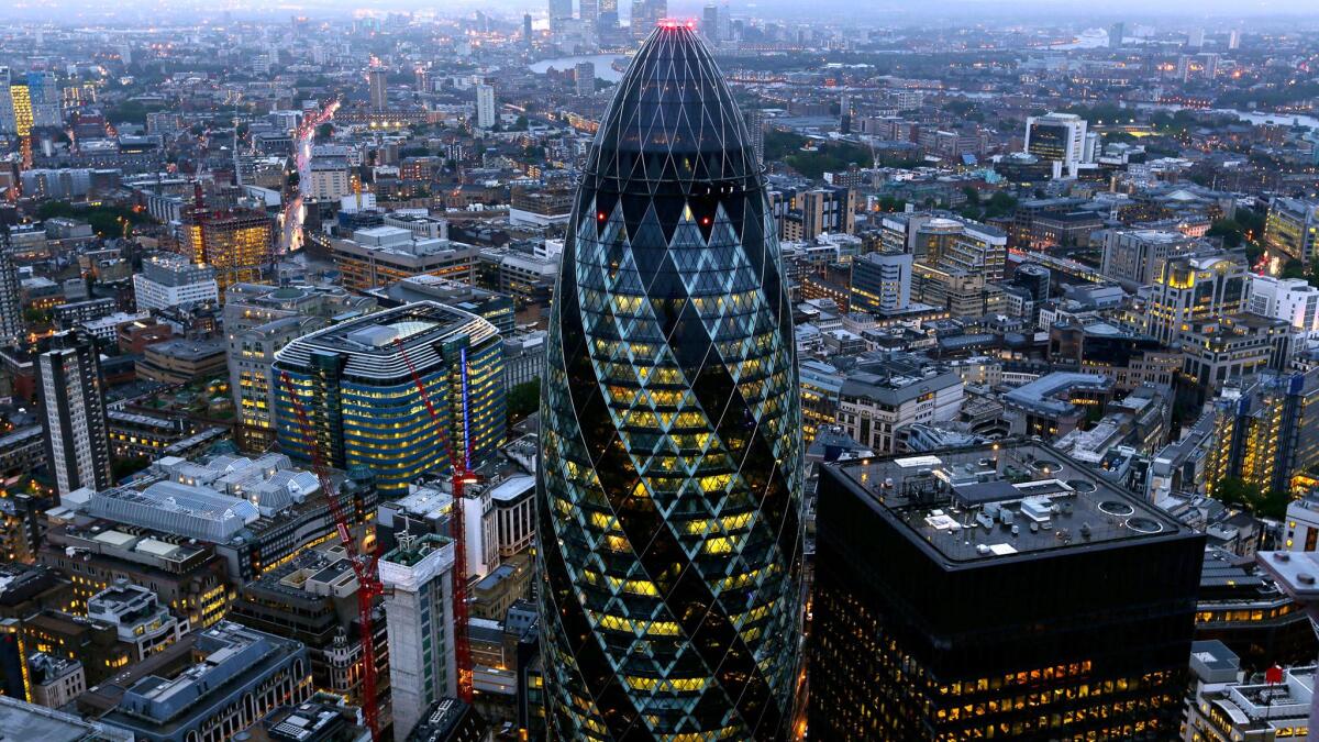 Il “Cetriolo” di Londra: l’approccio biomimetico per contrastare l’azione del vento - 