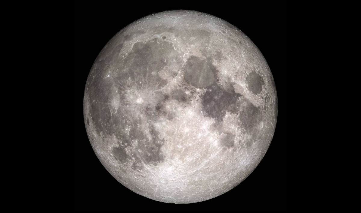 La Luna piena nel cielo.Crediti: NASA/Goddard/Lunar Reconnaissance Orbiter