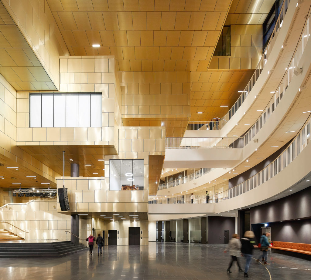 dezeen.com