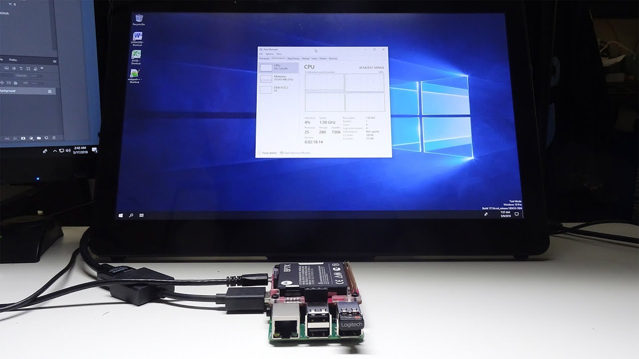 Windows 10 ARM in esecuzione su Raspberry Pi 3. Credits: @Novaspirit Tech on Youtube