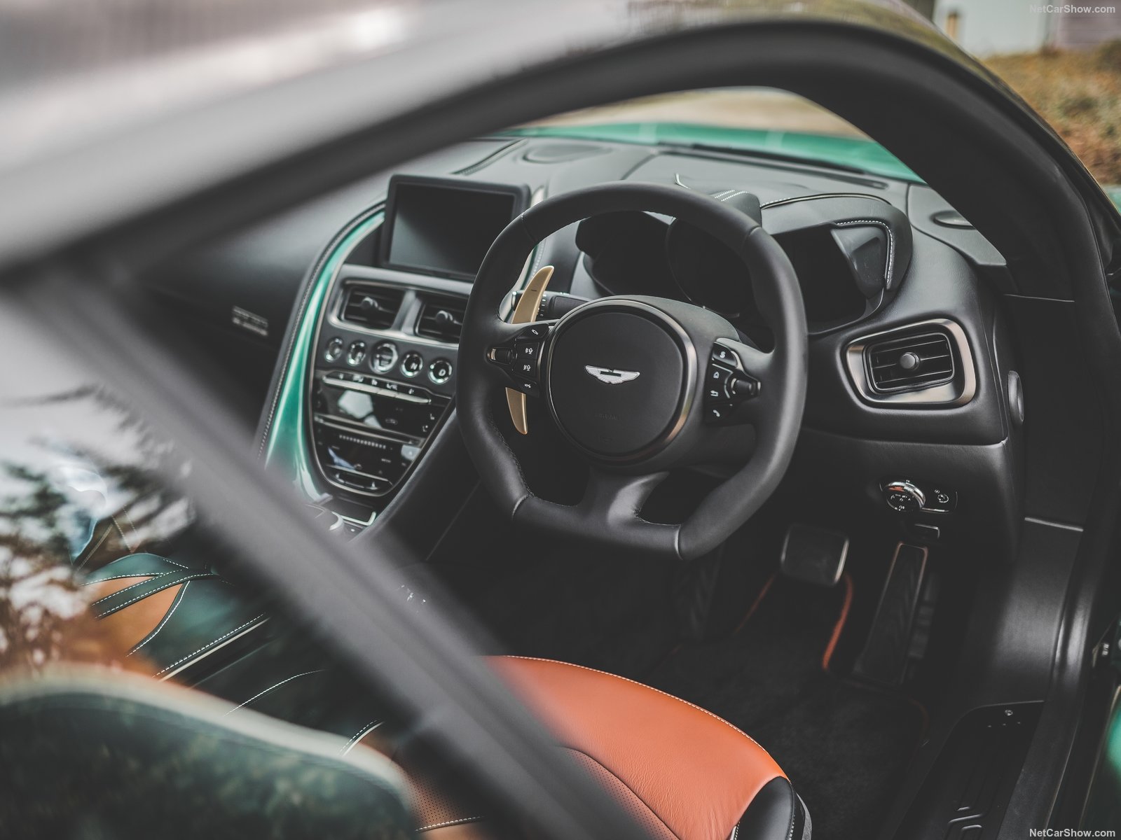 PH: netcarshow.com