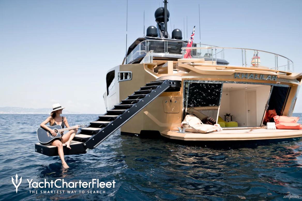 PH: yachtcharterfleet.com
