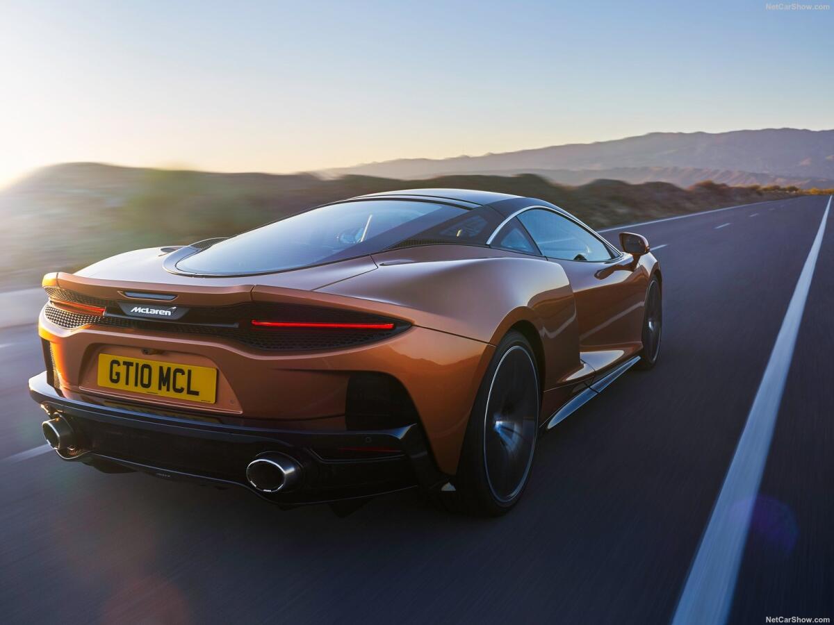 McLaren GT: la supercar confortevole - McLaren GT: la supercar confortevole