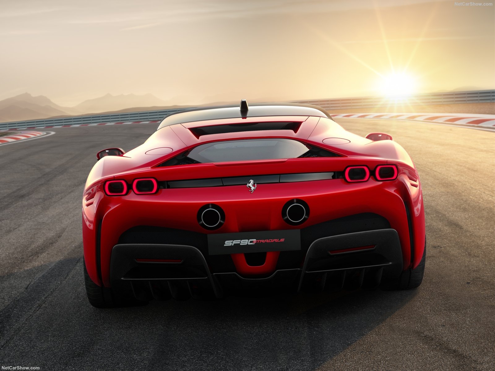 PH: netcarshow.com