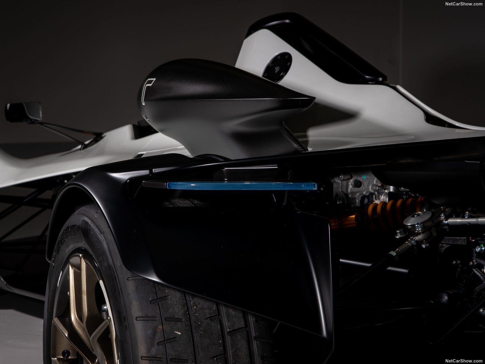 PH: netcarshow.com