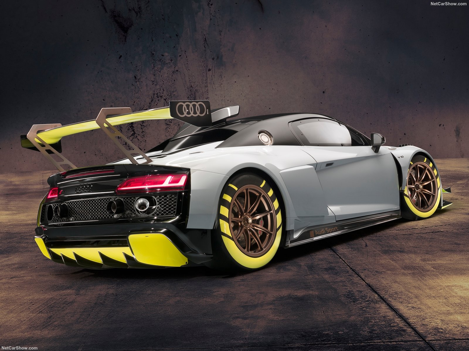 PH: netcarshow.com