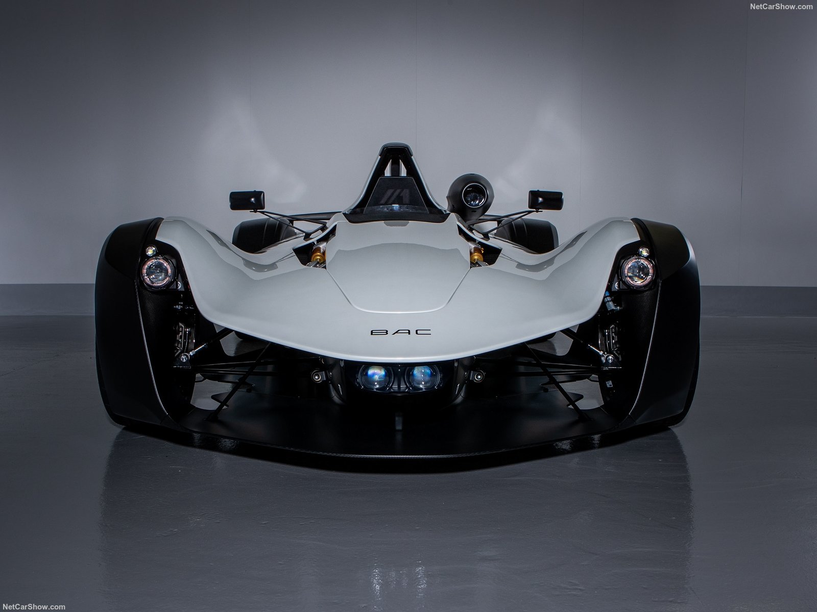 PH: netcarshow.com