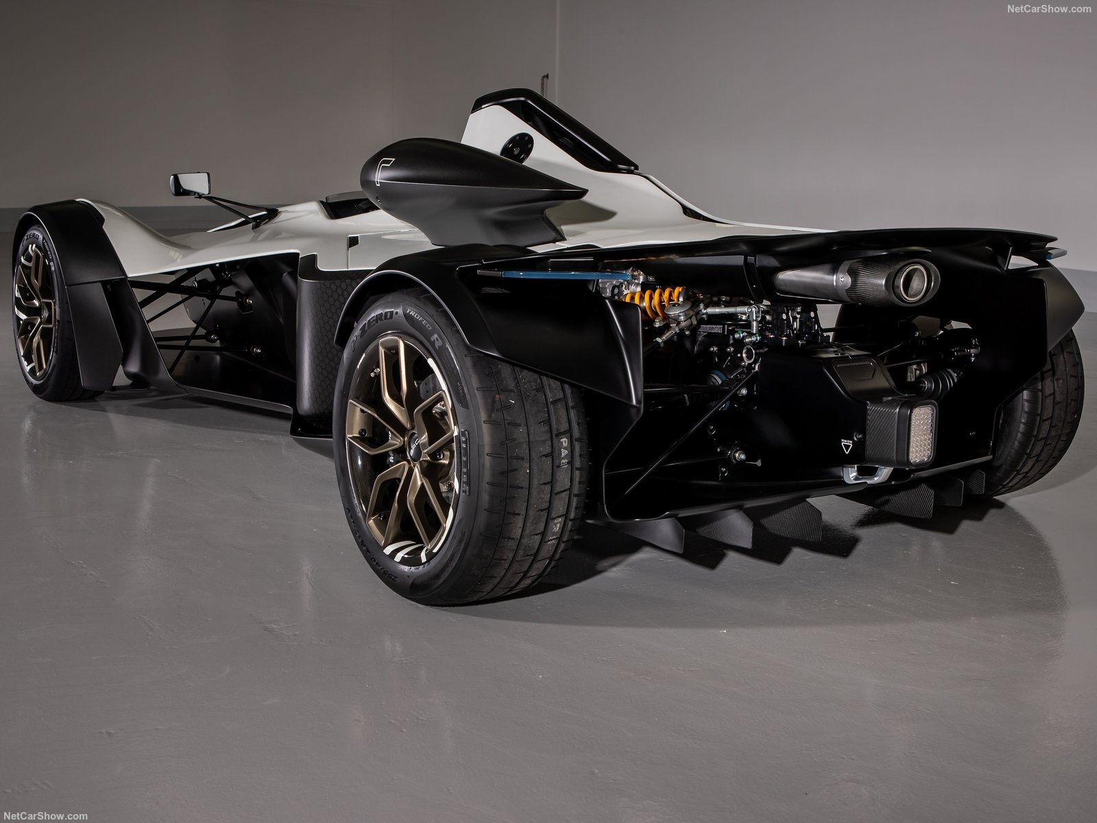 PH: netcarshow.com
