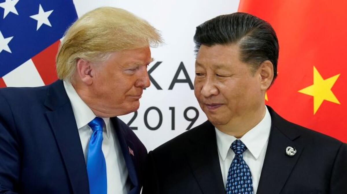 Il mercato azionario statunitense crolla a causa dei dazi cinesi e dei tweets di Trump - 