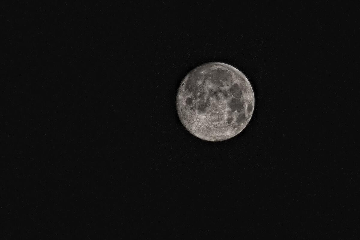 La "Superluna nera": cos'è e quando si verifica? - 
