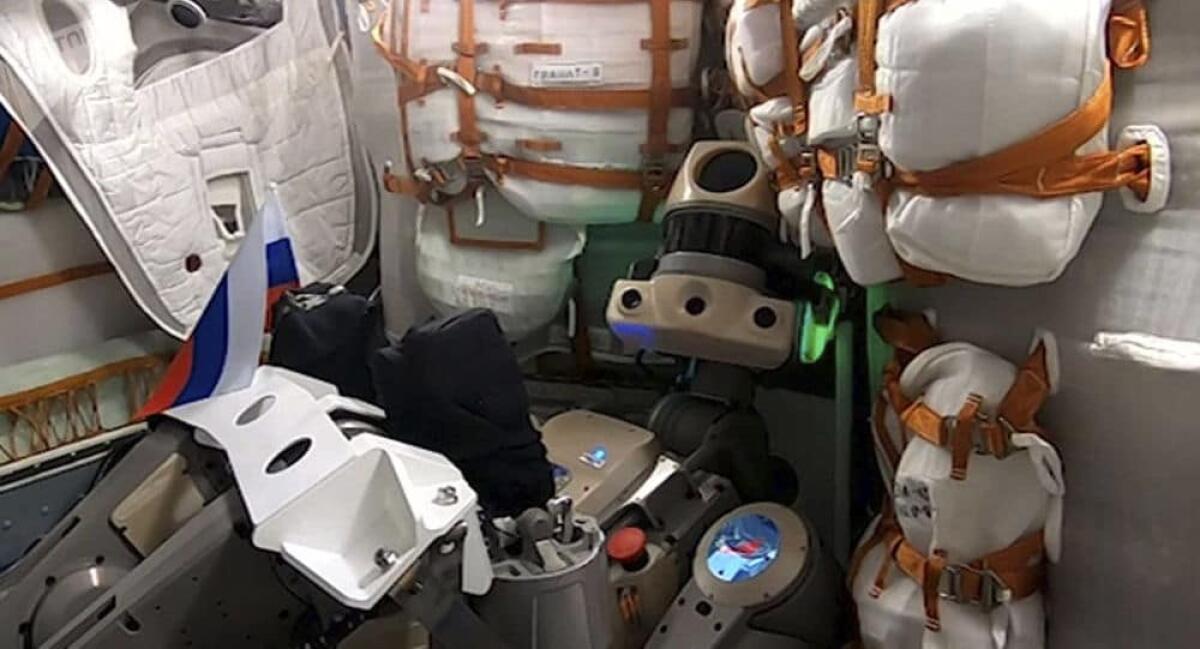 Benvenuto a bordo Fedor: il robot umanoide approda con successo sulla ISS! - Fedor, attracco alla ISS eseguito con successo.

Crediti: www.sputniknews.com