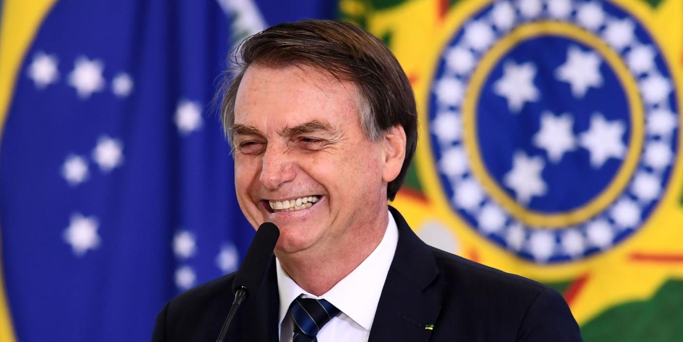Jair Messias Bolsonaro è un politico brasiliano, Presidente del Brasile dal 1º gennaio 2019.