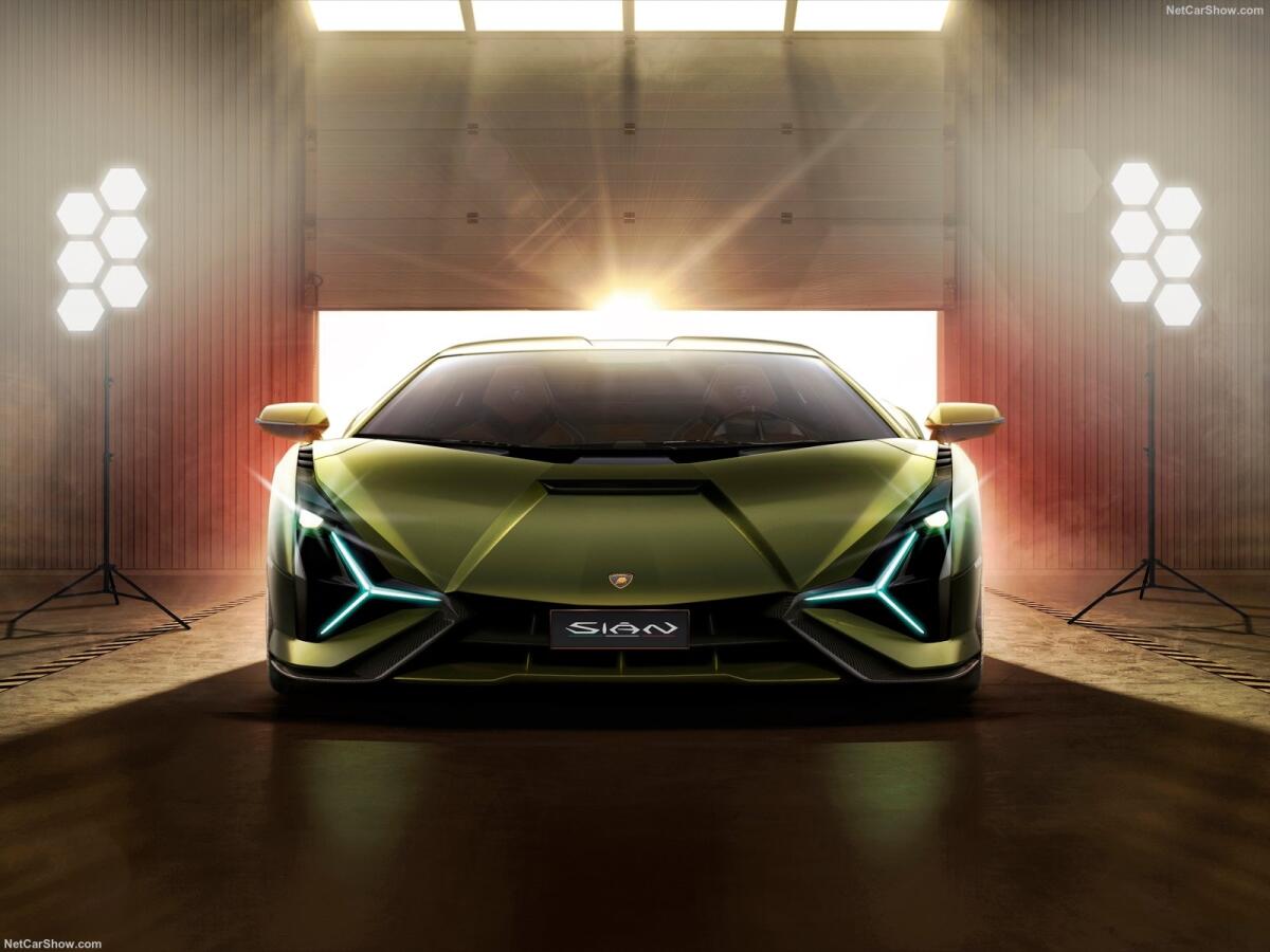 Lamborghini Sian: l'ibrida con V12 e supercondensatore - PH: netcarshow.com