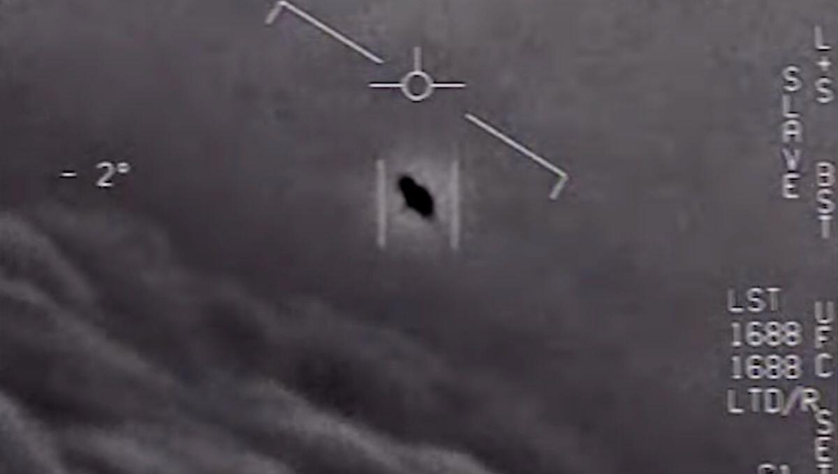 La Marina Americana conferma i fenomeni UFO - Credits: syfy.com