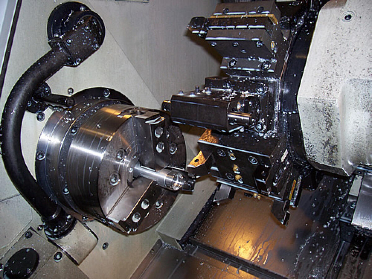 Il tornio: un concentrato di tecnologia e potenza - Centro di lavoro CNC.
PH: cimetmn.it