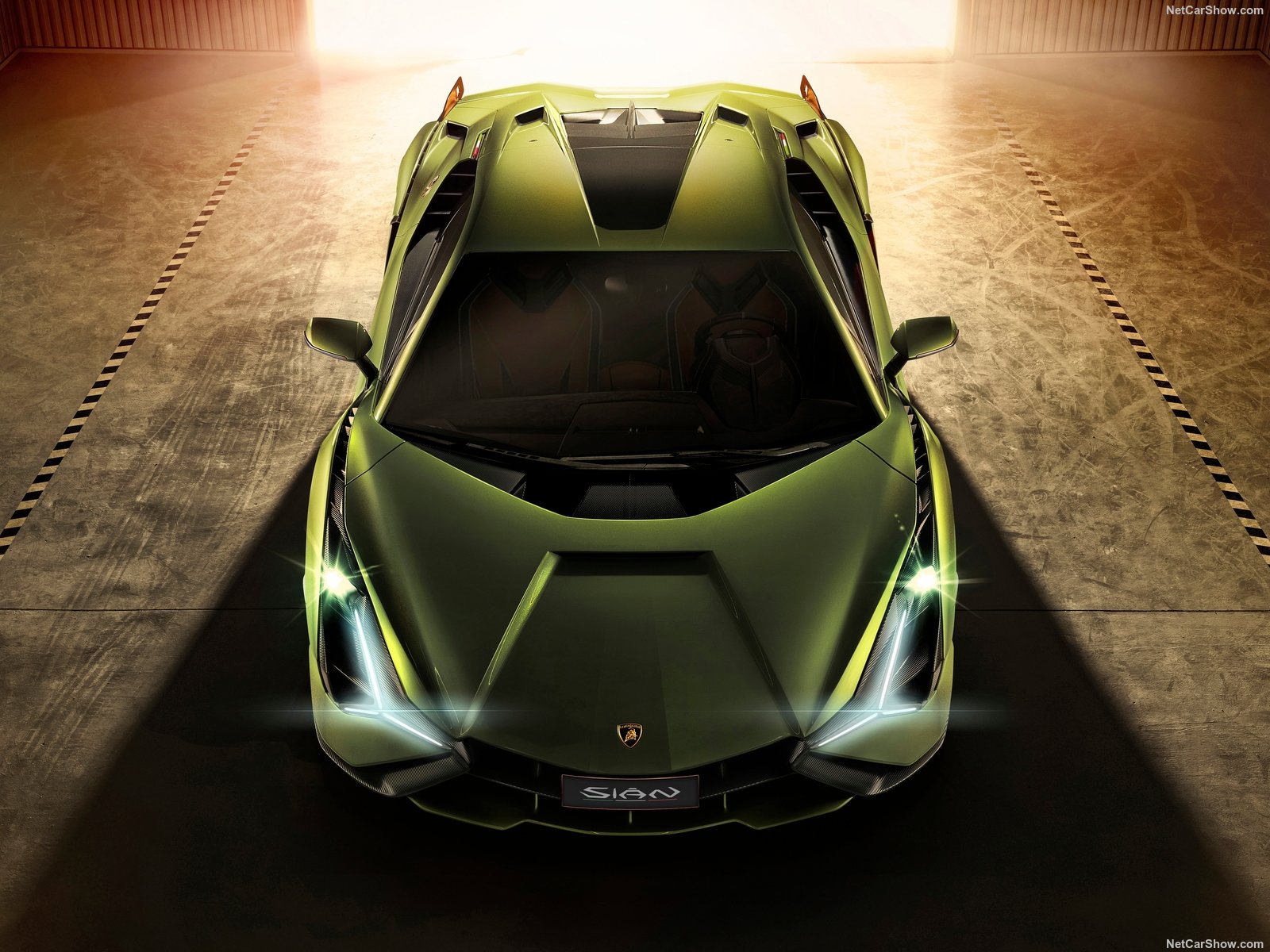 PH: netcarshow.com