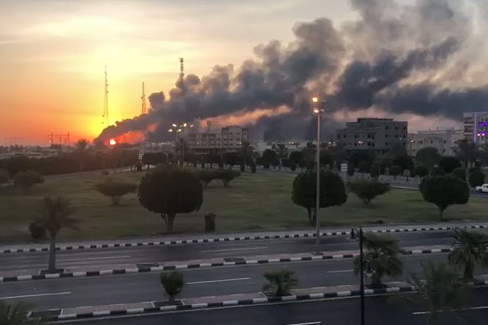 Attacco a Saudi Aramco: diminuzione del 50% sulla produzione di petrolio