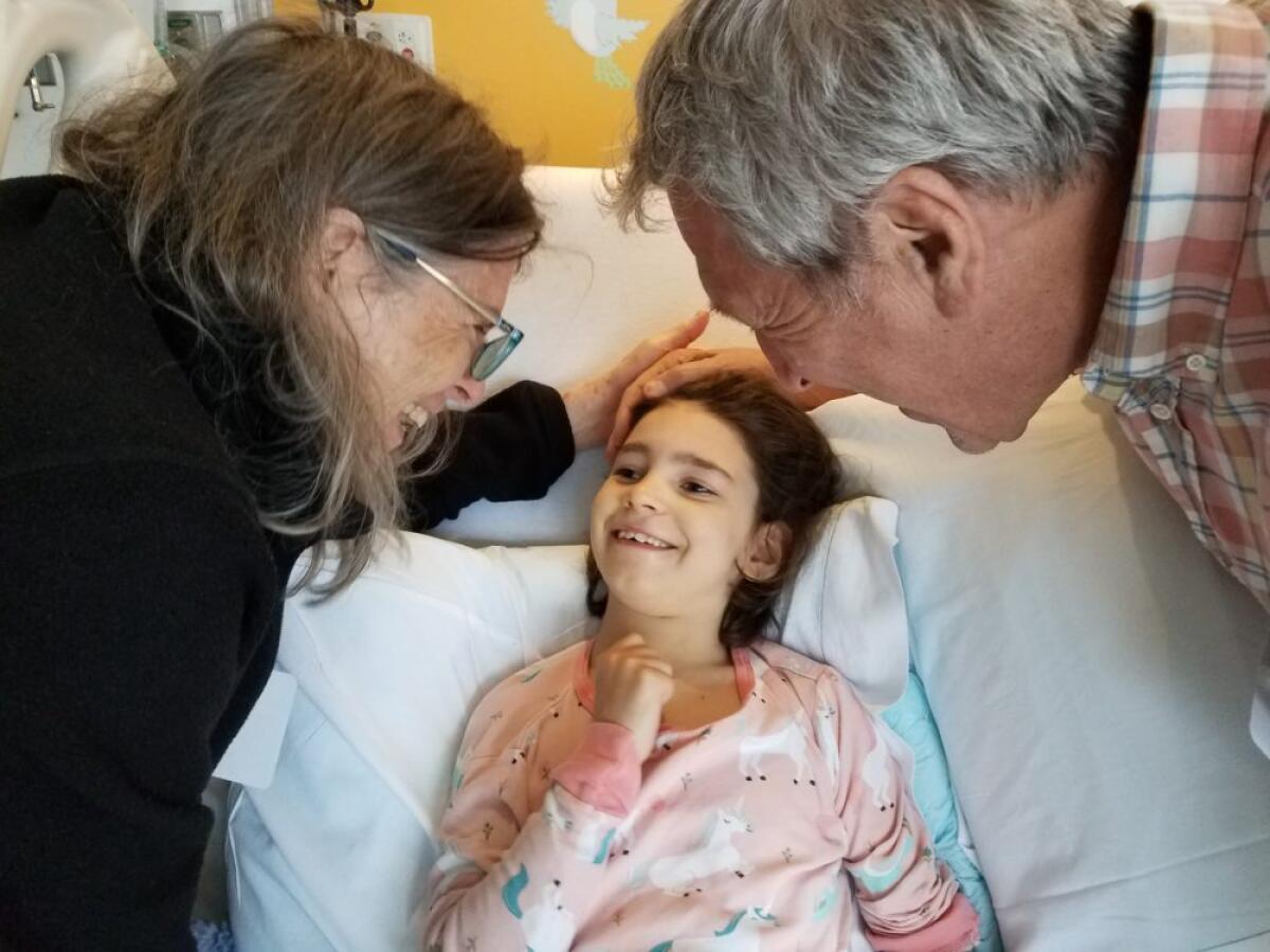 Il primo farmaco realizzato su misura per un paziente - Mila, 8 anni, affetta da una rarissima malattia congenita neurodegenerativa
Credits: Julia Vitarello
