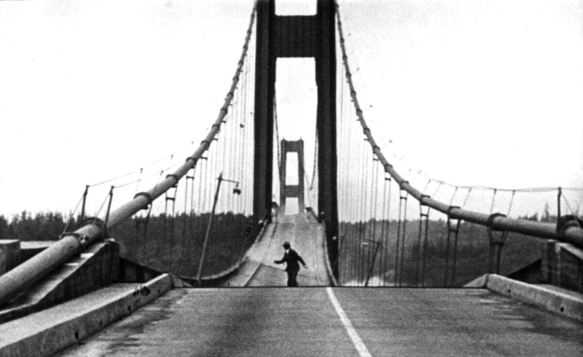 La matematica dietro allo spettacolare crollo del Tacoma Bridge - L'inizio del crollo del Tacoma Bridge