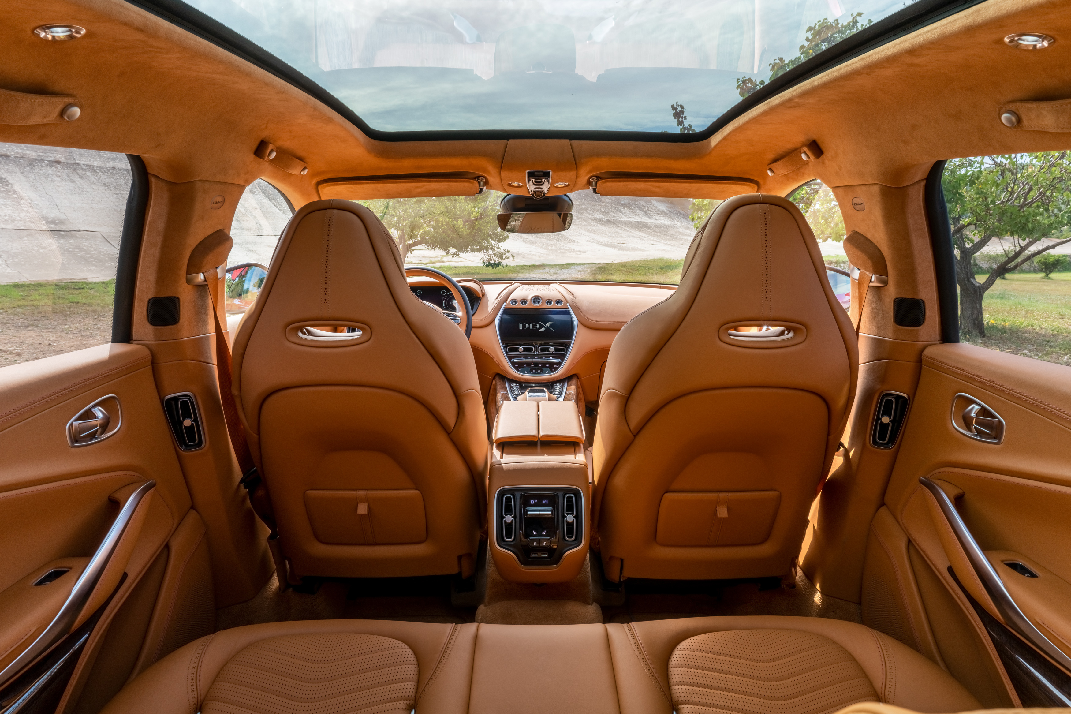 PH: Aston Martin
