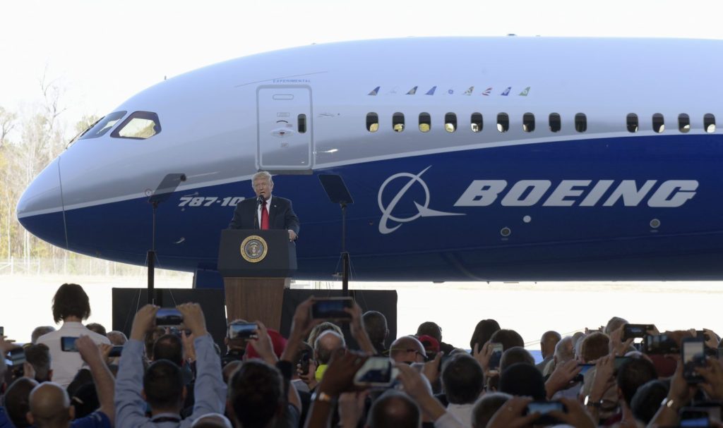 Presidente USA Donald Trump all'inaugurazione del Boeing 787-1000Credits: Boeing.com
