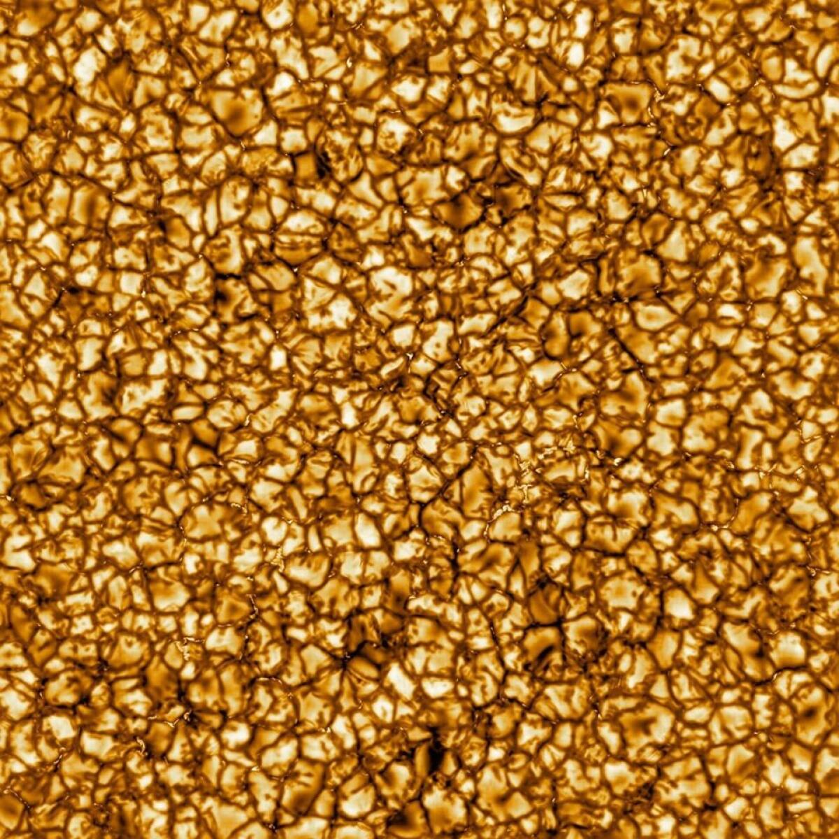 Ecco l'immagine della superficie del Sole - 