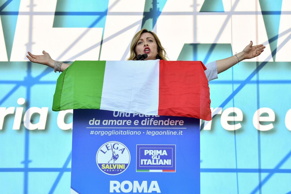 Giorgia Meloni può cambiare il 2020, lo dice il Times - Leader of Fratelli d' Italia party, Giorgia Meloni delivers a speech during  the anti-government rally 'Orgoglio italiano (Italian pride)' called by the League party in Rome, 19 October 2019. ANSA/ALESSANDRO DI MEO
