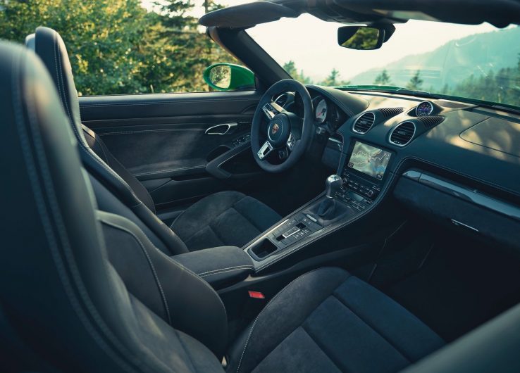 Interni della Porsche 718 GTS Boxster