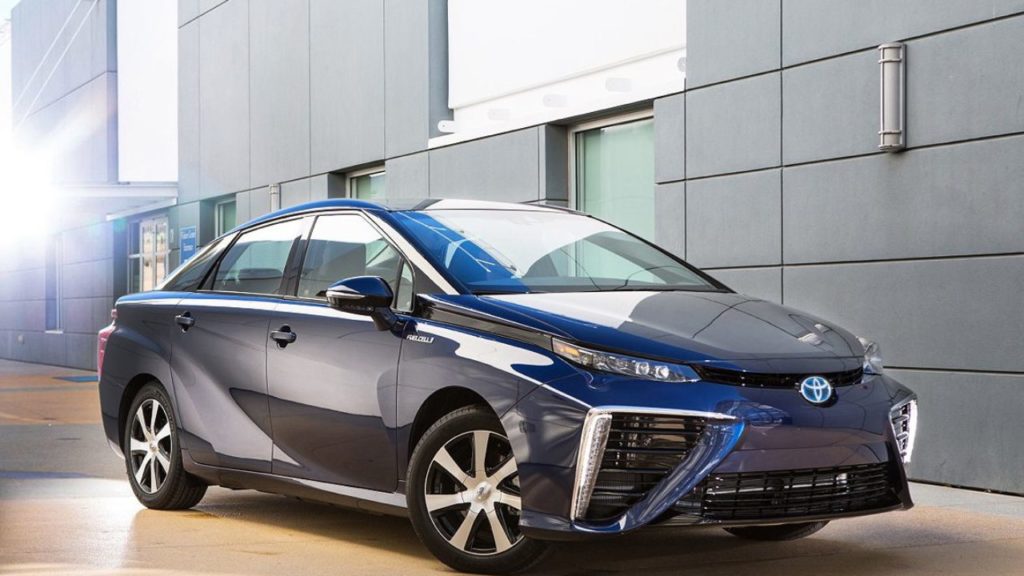 Toyota Mirai prima seriePH: motoragenewgeneration.com