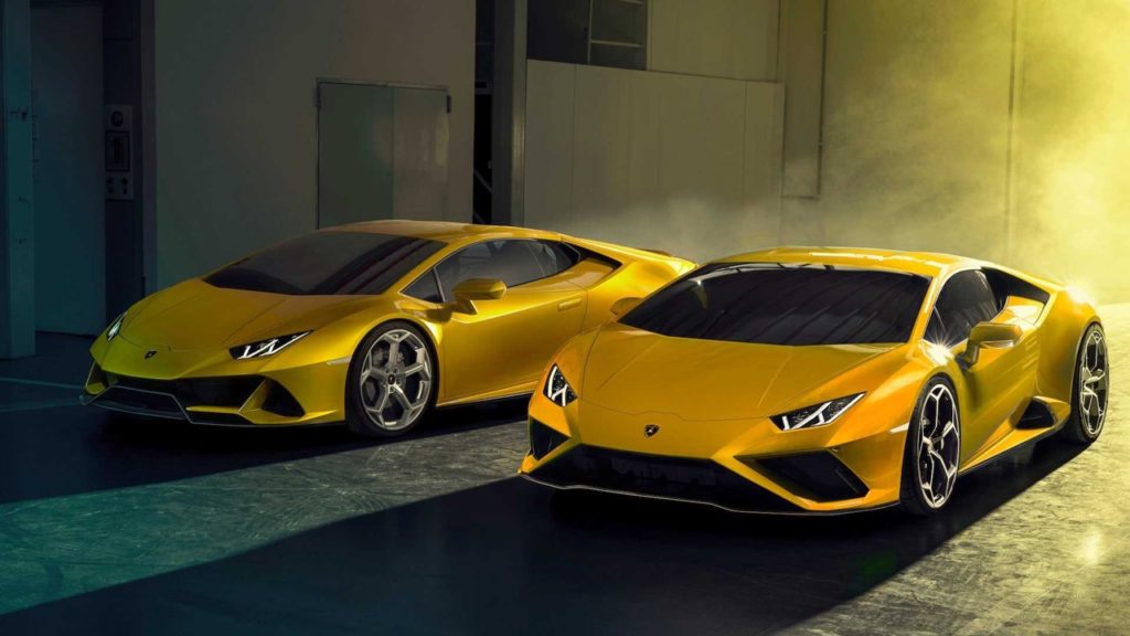 Huracan AWD (a sinistra) VS Huracan RWD (a destra)PH: motorionline.it