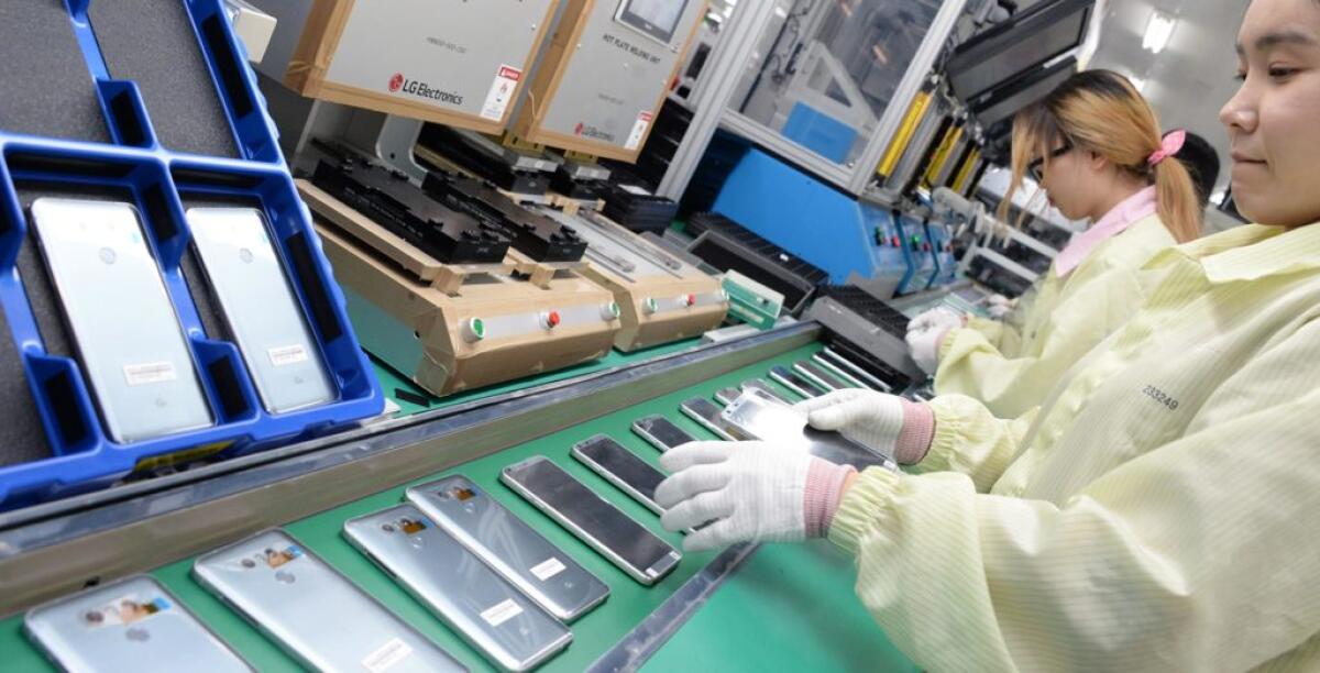 Coronavirus, si ferma l'industria tecnologica in Cina - Il coronavirus impatta sulla produzione tecnologica in Cina. Credits: gizmochina