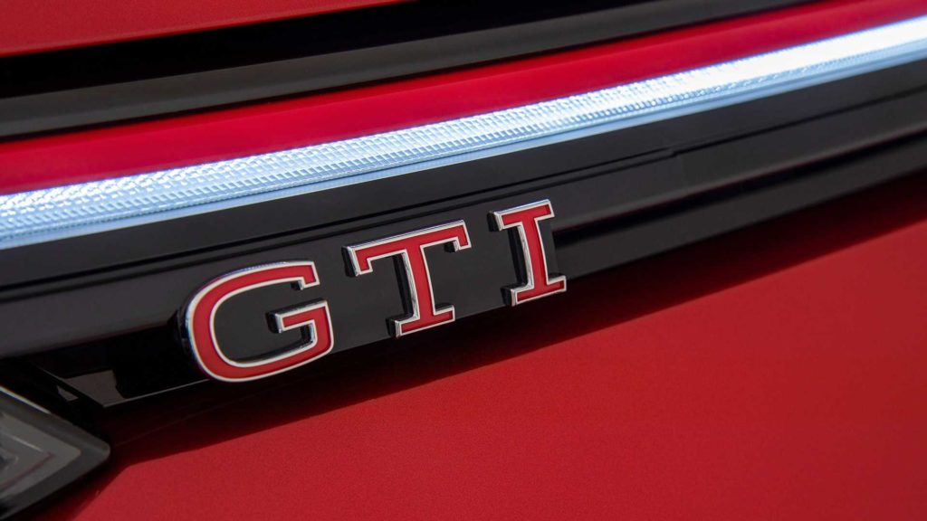 Nuova Volkswagen Golf GTI 2020: l'icona tedesca si rinnova