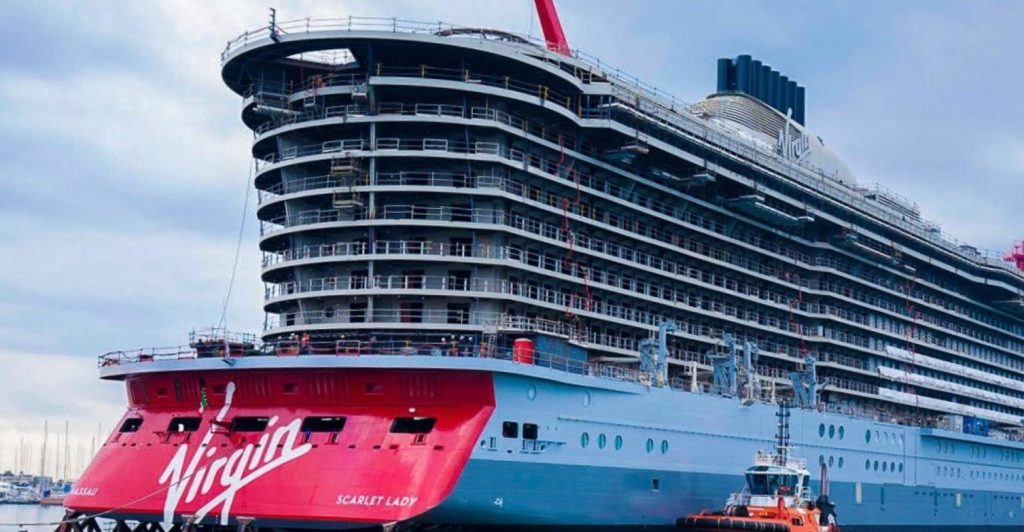 Scarlet Lady, la prima nave per soli passeggeri adulti