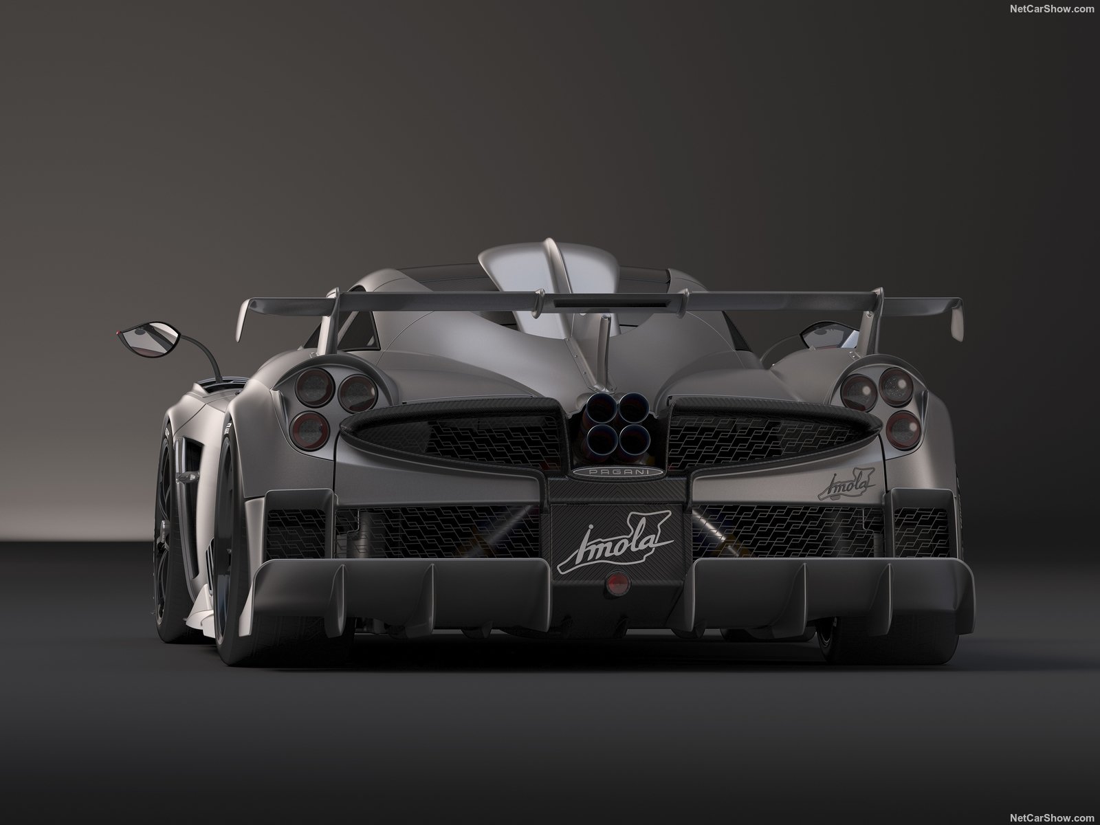 Pagani Imola: 5 esemplari da 6 milioni di euro ciascuno e 827 cv