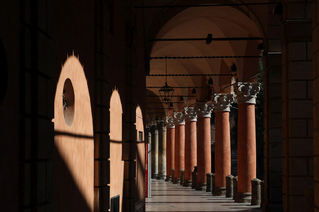 Uno scorcio di porticato, da Unibomagazine